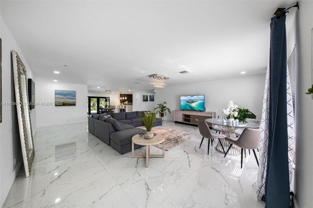 3 of 30 - 2101 Nw 14th Ave, Fort Lauderdale, FL