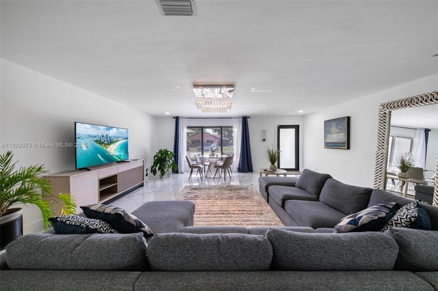 3 of 70 - 2101 Nw 14th Ave, Fort Lauderdale, FL