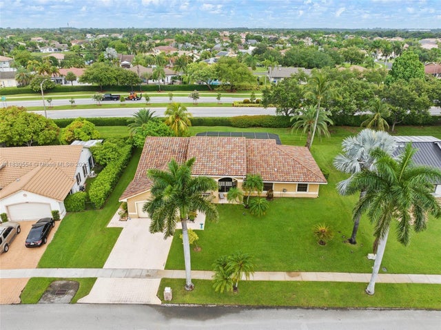 4 of 42 - 450 Nw 195th Ave, Pembroke Pines, FL