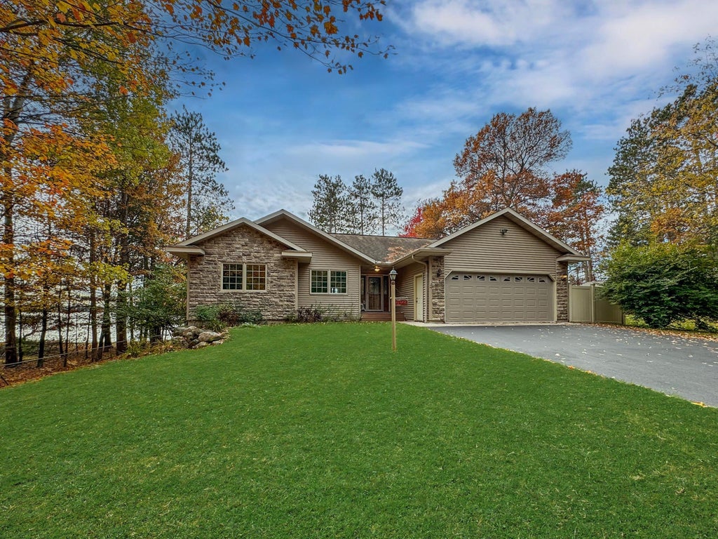 2027 The Point Rd, Tomahawk