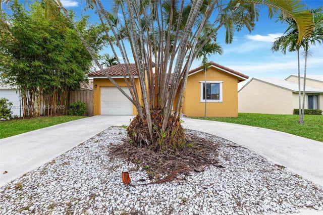 4 of 30 - 6280 Country Fair Cir, Boynton Beach, FL