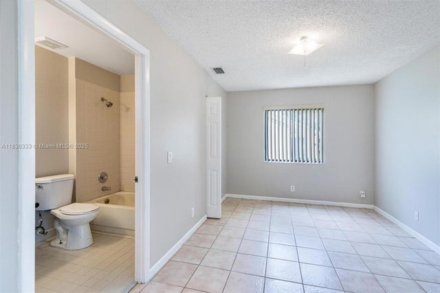 5 of 30 - 6280 Country Fair Cir, Boynton Beach, FL