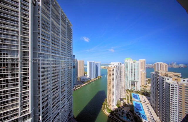 2 of 19 - 495 Brickell Ave 4004, Miami, FL