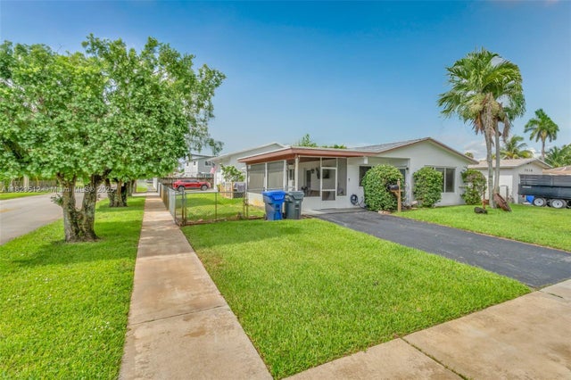 1 of 28 - 7500 Polk St, Hollywood, FL