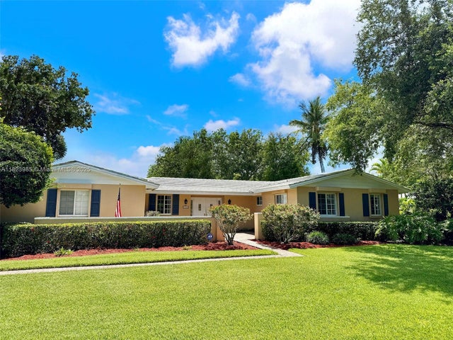 1 of 28 - 16225 Sw 88th Ave Rd, Palmetto Bay, FL