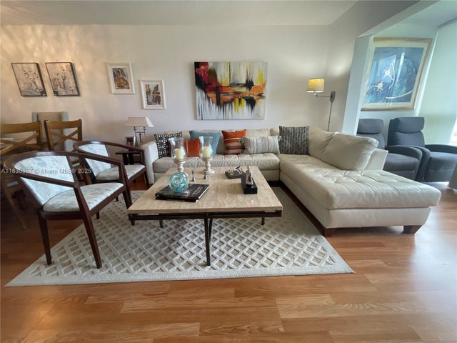 4 of 24 - 8951 Sunrise Lakes Blvd 310, Sunrise, FL