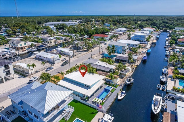 1 of 72 - 250 Lower Matecumbe Rd, Key Largo, FL