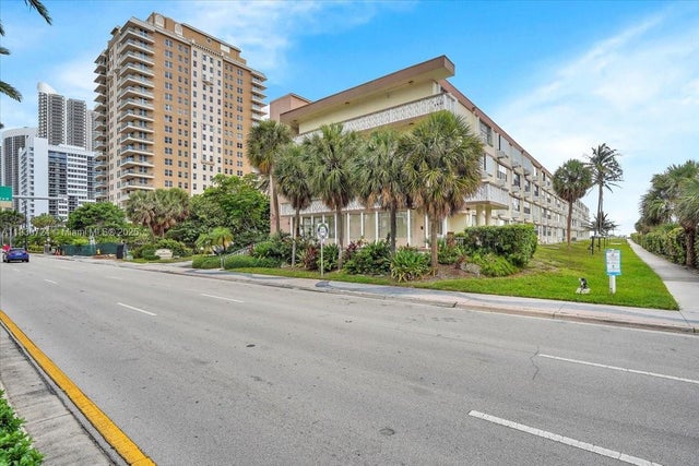 2 of 21 - 1936 S Ocean Dr 6d, Hallandale Beach, FL