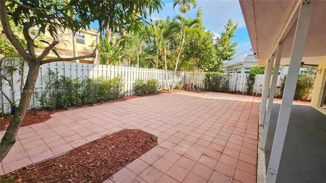 4 of 40 - 1336 Nw 129th Way, Sunrise, FL