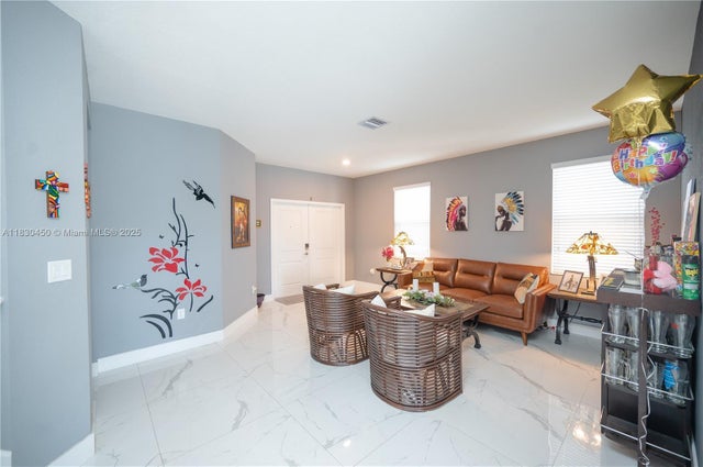 5 of 37 - 1388 Se 27th Ter, Homestead, FL