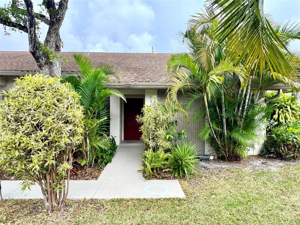 3078 S Oakland Forest Dr 601, Oakland Park