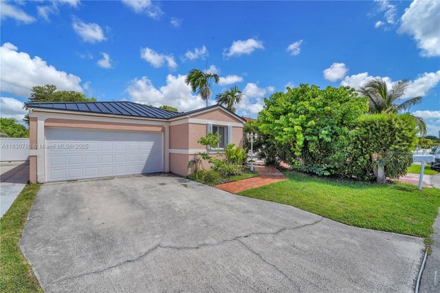 3 of 29 - 17018 Sw 142nd Pl, Miami, FL