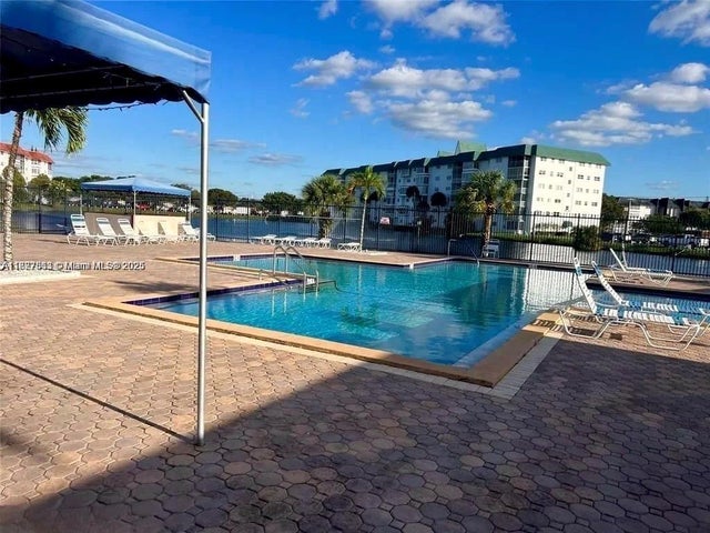 1 of 19 - 2061 Nw 47th Ter 103, Lauderhill, FL