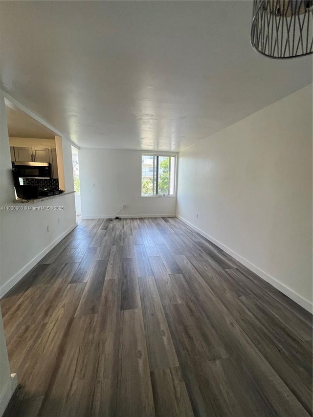 5 of 11 - 250 180th Dr 205, Sunny Isles Beach, FL