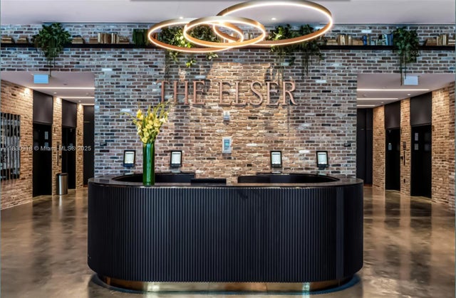 398 Ne 5th St 3804, Miami