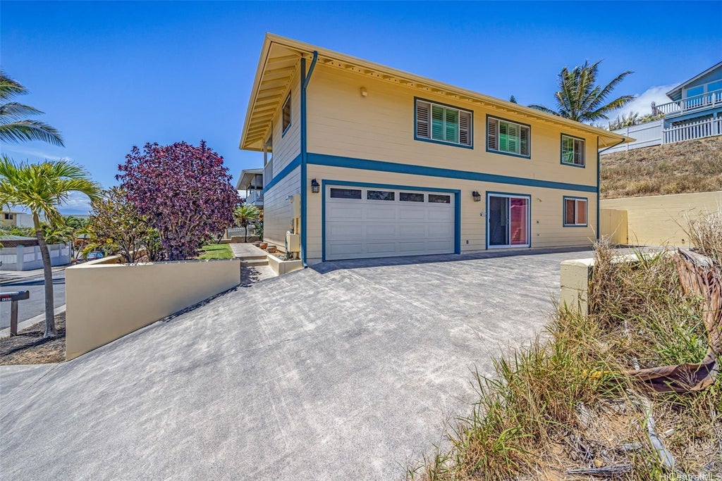 1363 Owaka Street, Wailuku