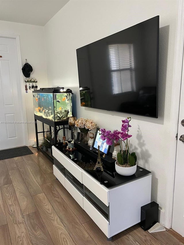 3 of 12 - 4217 Sw 164th Ct 4217, Miami, FL