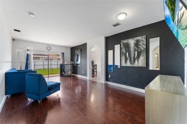 4 of 37 - 10821 Sw 229th St, Miami, FL