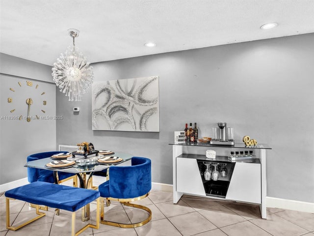 5 of 35 - 8581 Nw 15th Ct, Pembroke Pines, FL