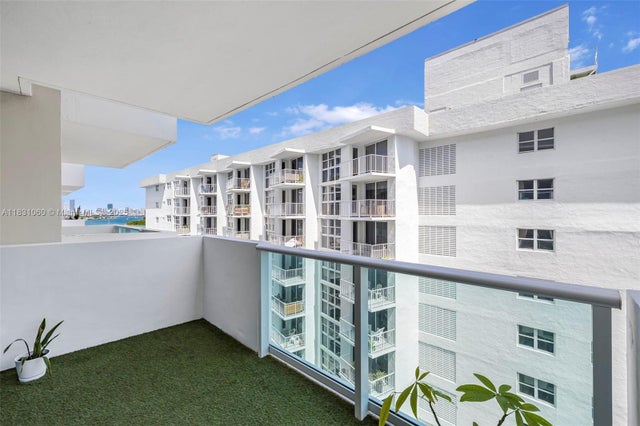 3 of 25 - 1200 West Ave 1419, Miami Beach, FL