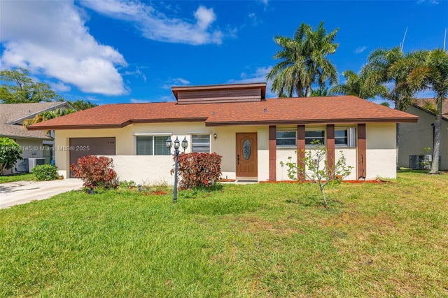 1 of 22 - 5238 Chelan Cv, Lake Worth, FL