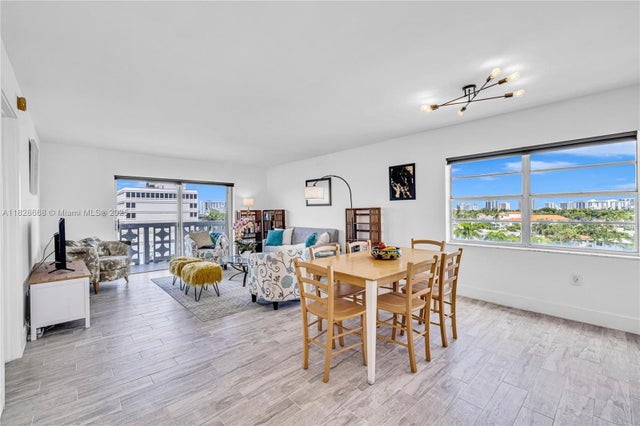 2 of 20 - 4141 Nautilus Dr 7j, Miami Beach, FL