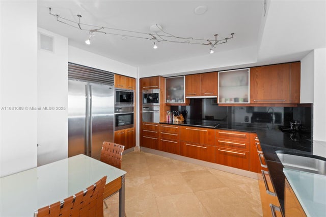 4 of 35 - 1331 Brickell Bay Dr 2807, Miami, FL