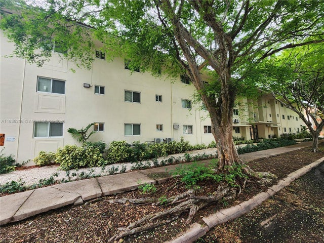 1 of 25 - 1014 Salzedo St 304, Coral Gables, FL