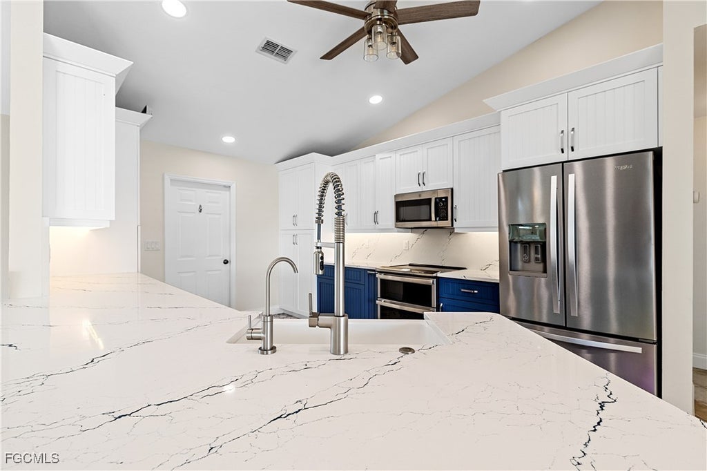 919 Nw 6th Pl, Cape Coral