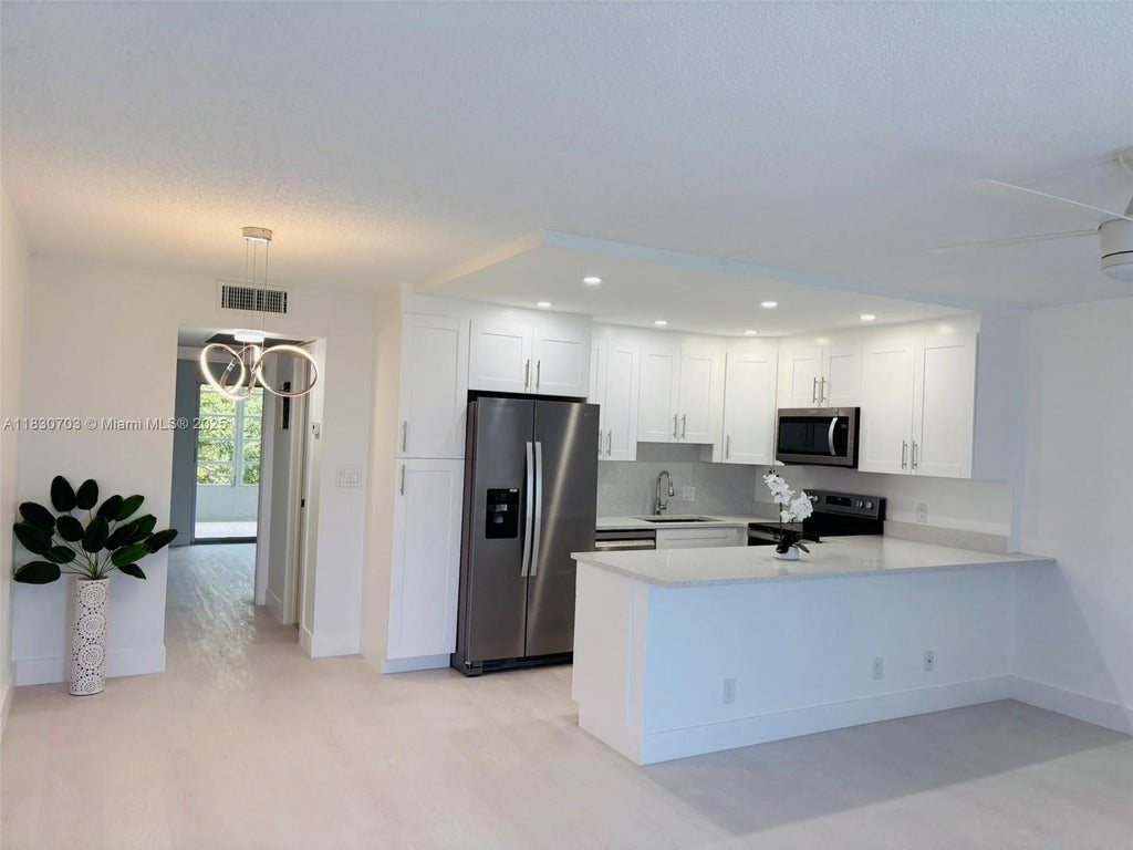 4025 Ellesmere B 4025, Deerfield Beach