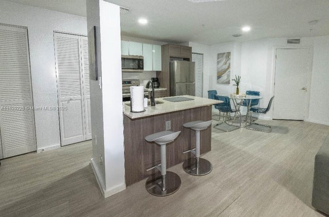 3 of 13 - 481 Ne 29th St 604, Miami, FL