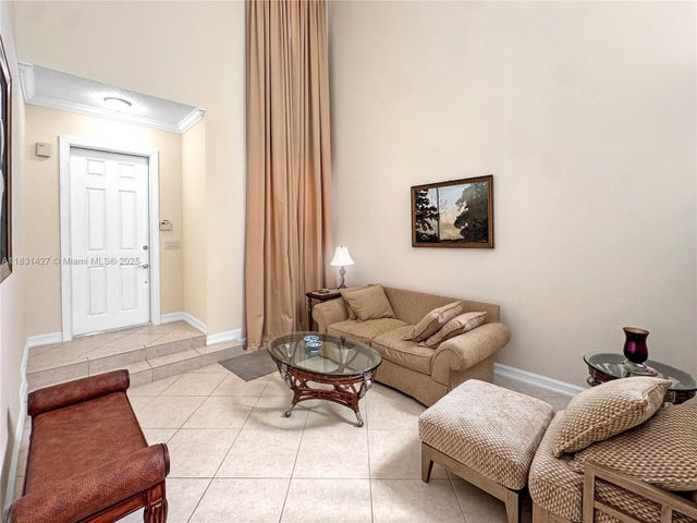 5 of 23 - 21033 Ne 32nd Ave, Aventura, FL