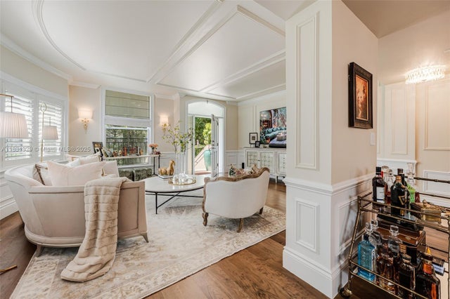 3 of 26 - 618 Valencia Ave 101, Coral Gables, FL