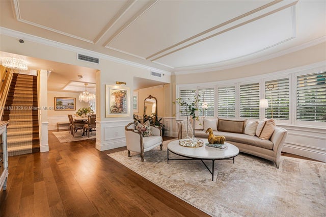 5 of 26 - 618 Valencia Ave 101, Coral Gables, FL