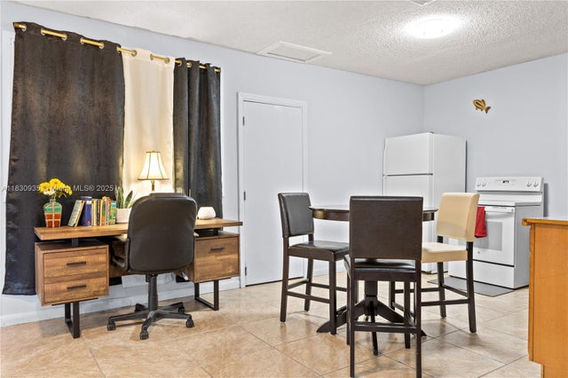 5 of 48 - 600 Nw 99th St, Miami, FL
