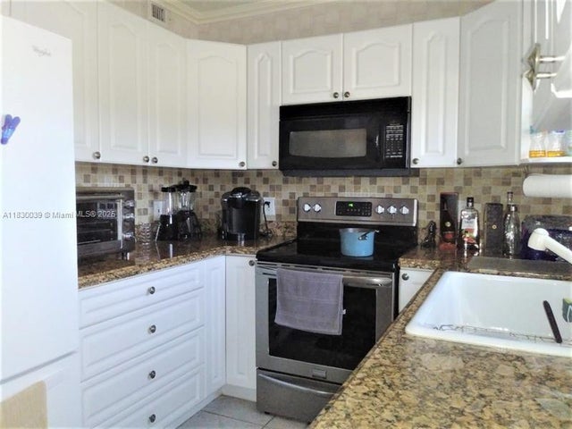 1 of 8 - 6289 Lear Dr 308, Lake Worth, FL