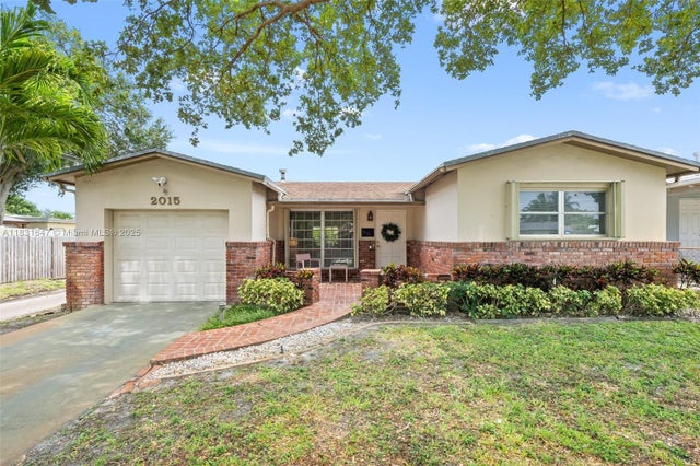 1 of 16 - 2015 N 37th Ave, Hollywood, FL