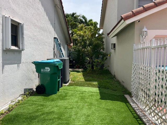 5 of 9 - 15257 Sw 57th St, Miami, FL