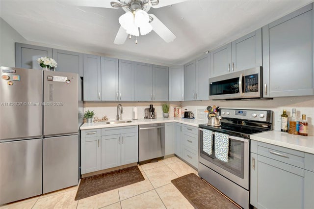 2 of 81 - 2201 N 57th Ter, Hollywood, FL