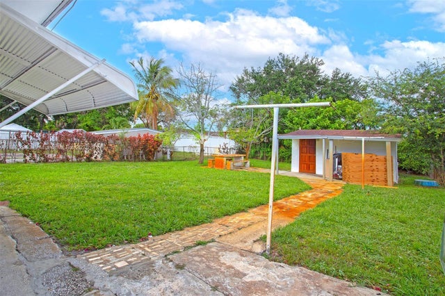 4 of 47 - 1311 Sw 33rd Ter, Fort Lauderdale, FL
