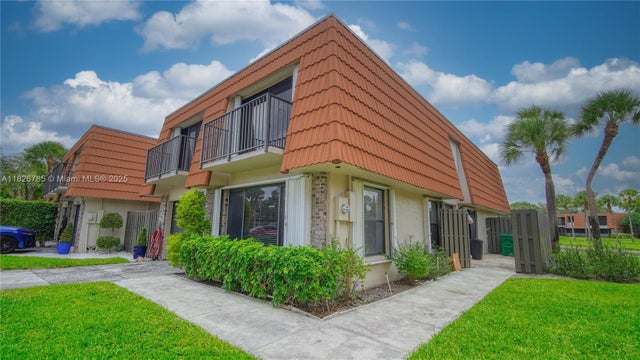 1 of 44 - 11101 Sw 15th Mnr, Davie, FL