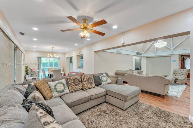 5 of 20 - 5706 S Travelers Palm Ln, Tamarac, FL