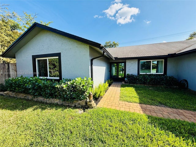 2 of 39 - 2980 Sw 82nd Way, Davie, FL