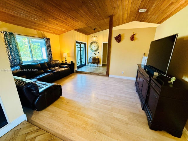 5 of 39 - 2980 Sw 82nd Way, Davie, FL