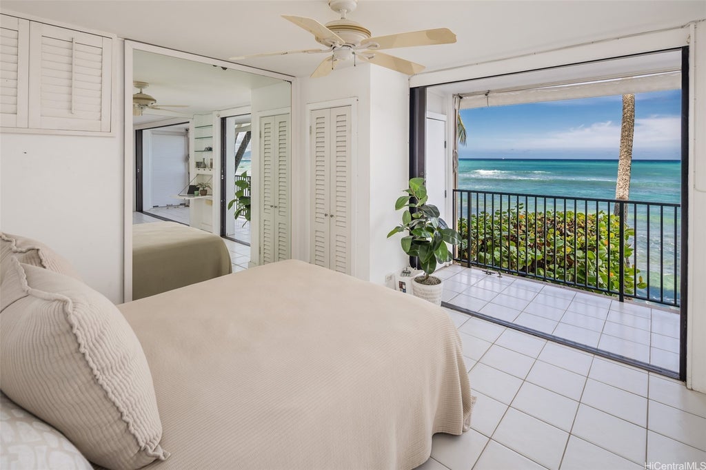 (unit #205) 2987 Kalakaua Avenue, Honolulu