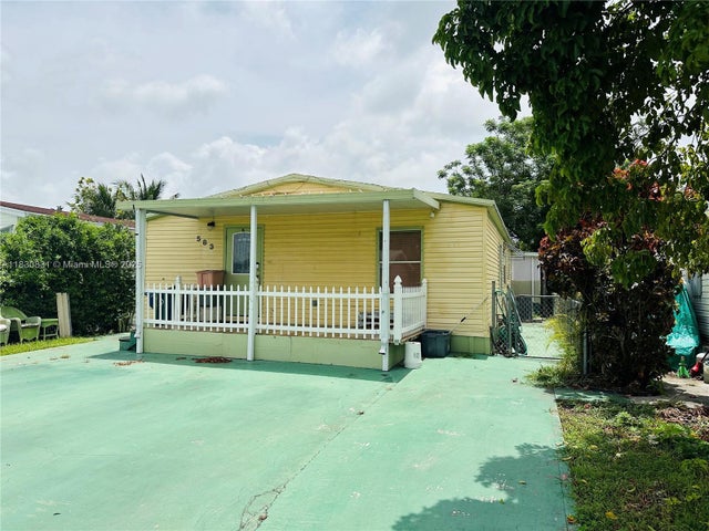 1 of 15 - 19800 Sw 180th #583, Miami, FL