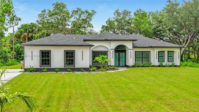 4 of 26 - 407 Washington Ave, Lehigh Acres, FL