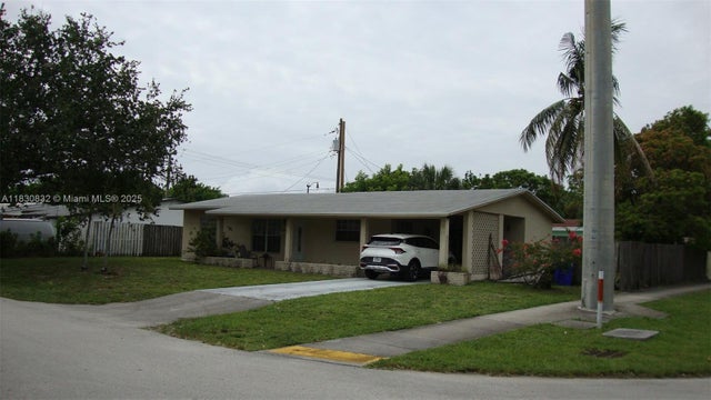 4 of 5 - 1500 Ne 33rd Ct, Pompano Beach, FL