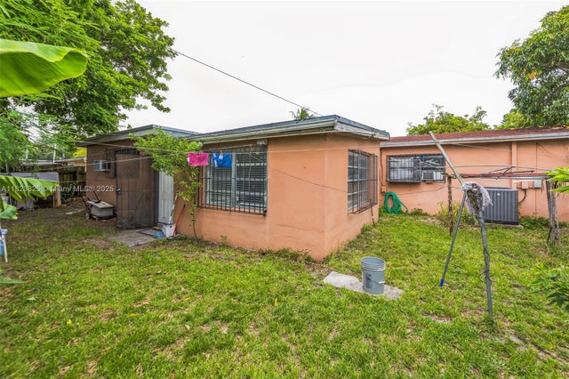 3 of 21 - 770 Nw 184th Dr, Miami Gardens, FL