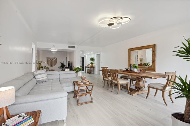 3 of 15 - 161 Crandon Blvd 412, Key Biscayne, FL
